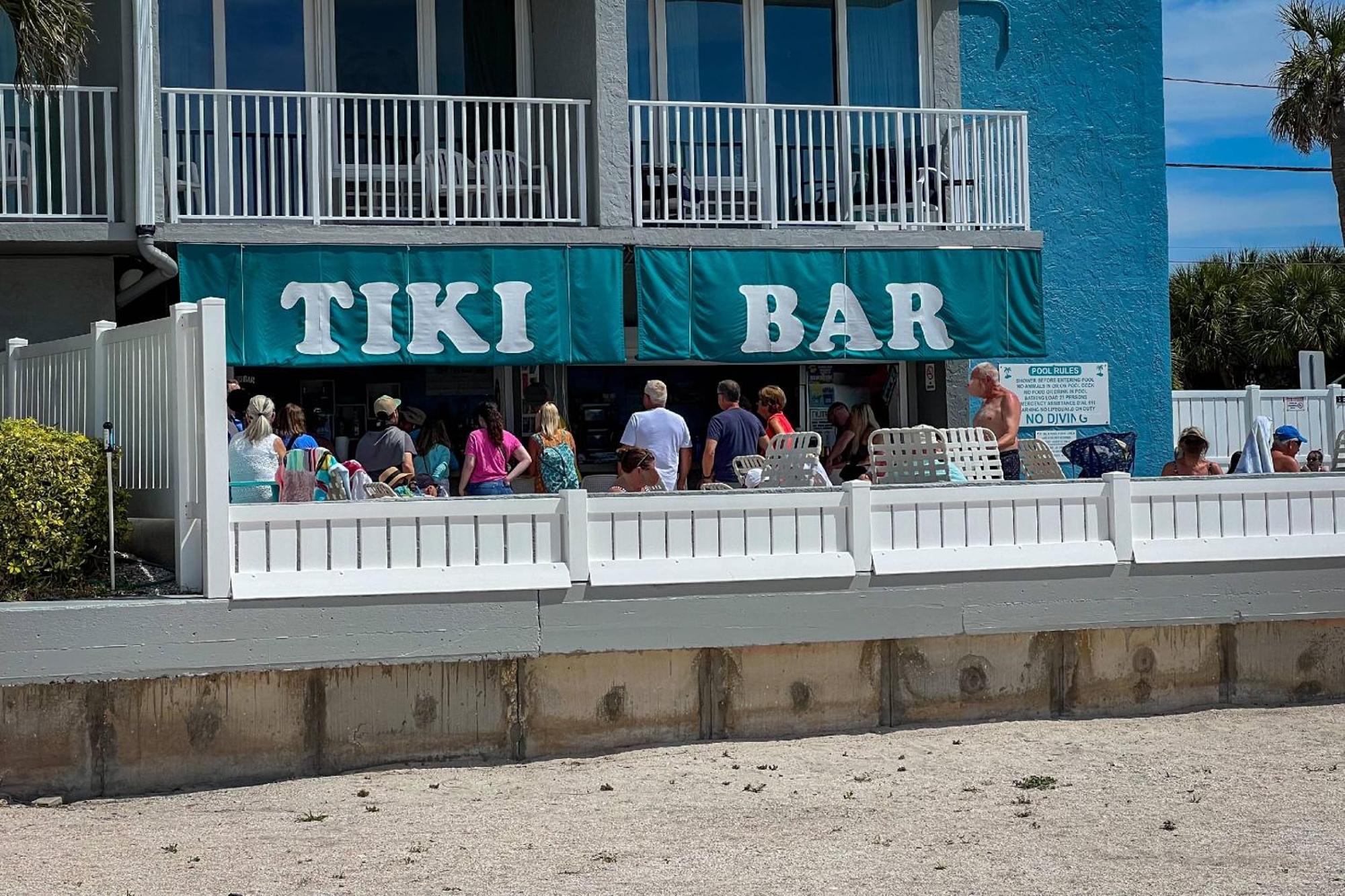 513 - Island Inn 圣徒皮特海滩 外观 照片