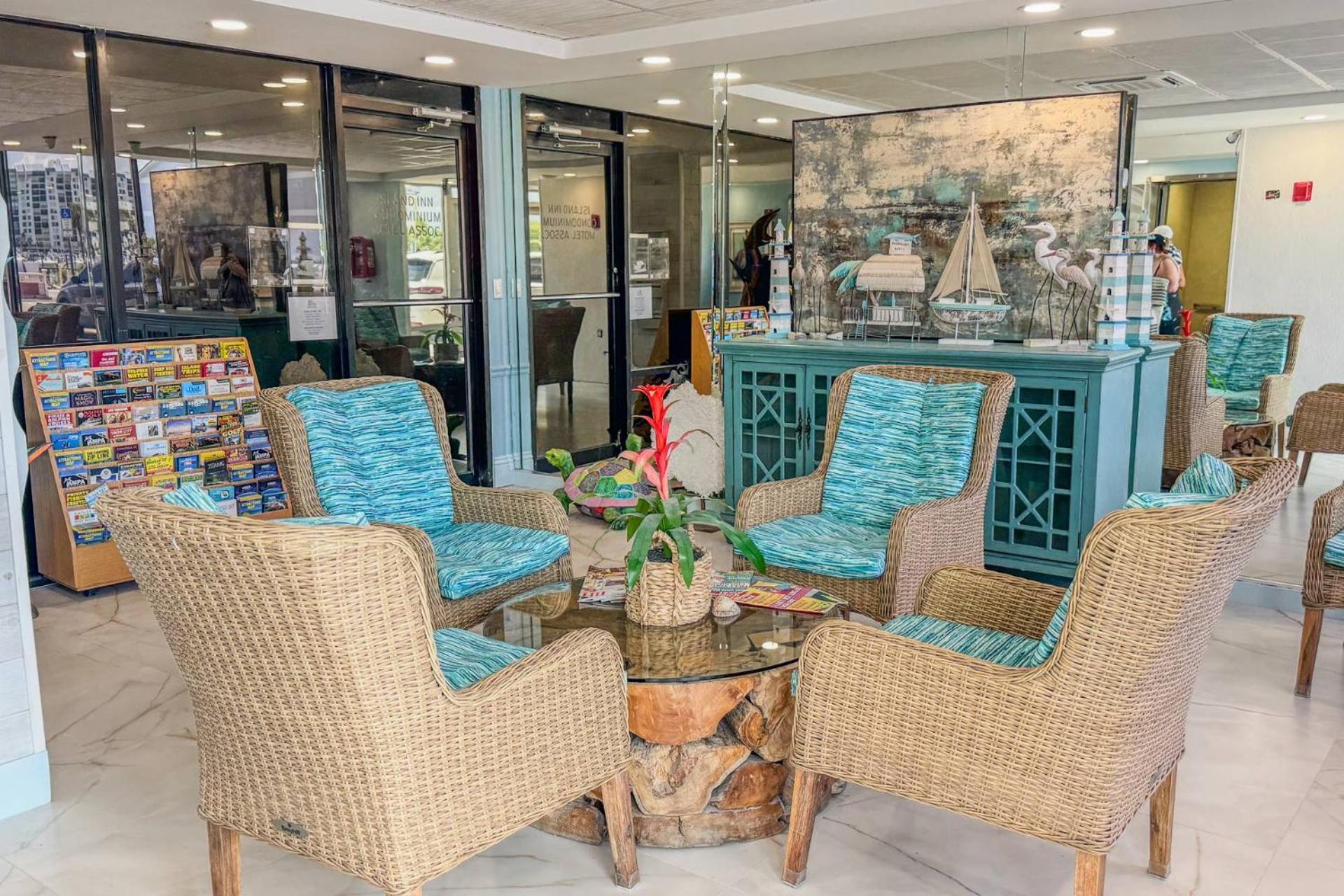 513 - Island Inn 圣徒皮特海滩 外观 照片