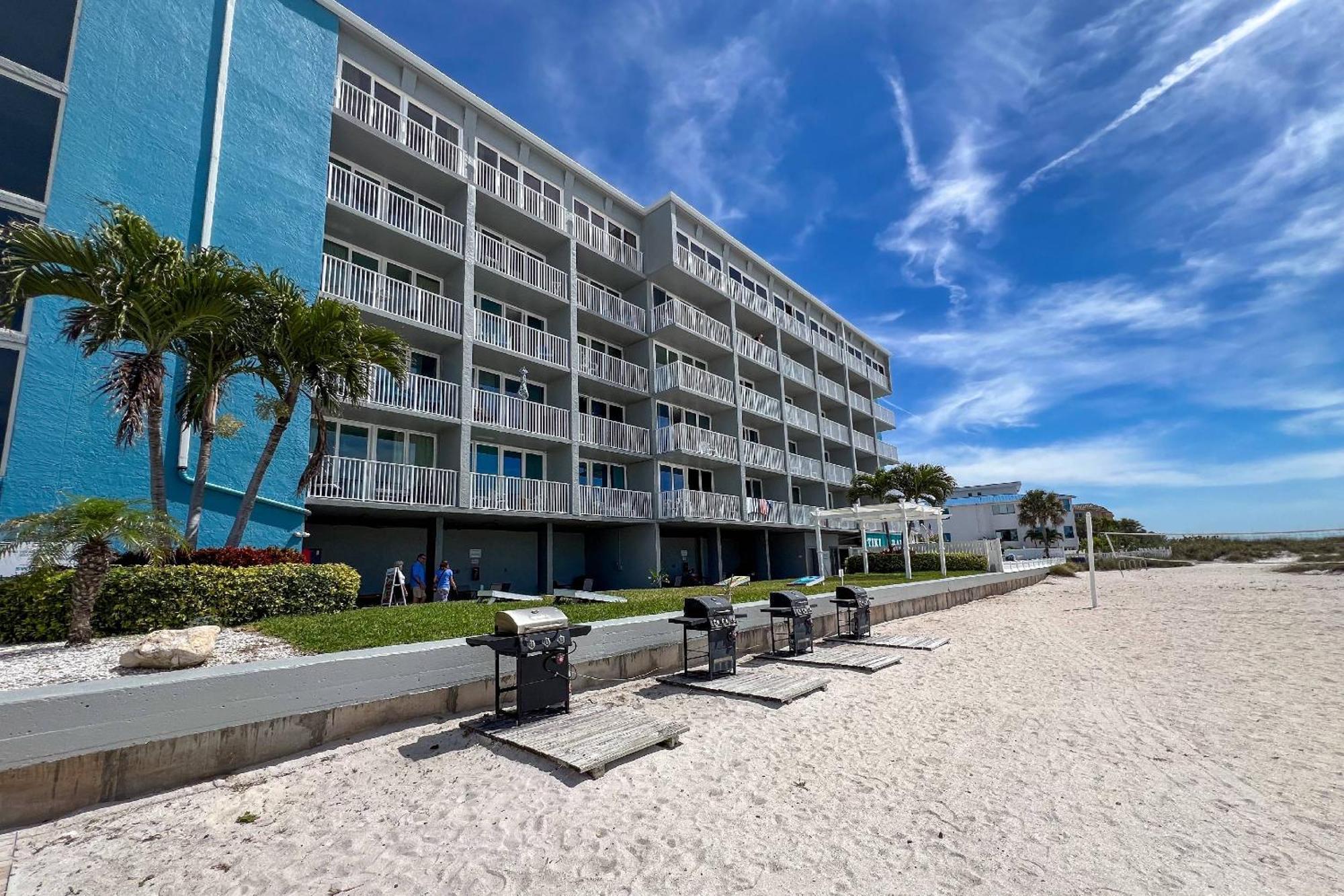 513 - Island Inn 圣徒皮特海滩 外观 照片
