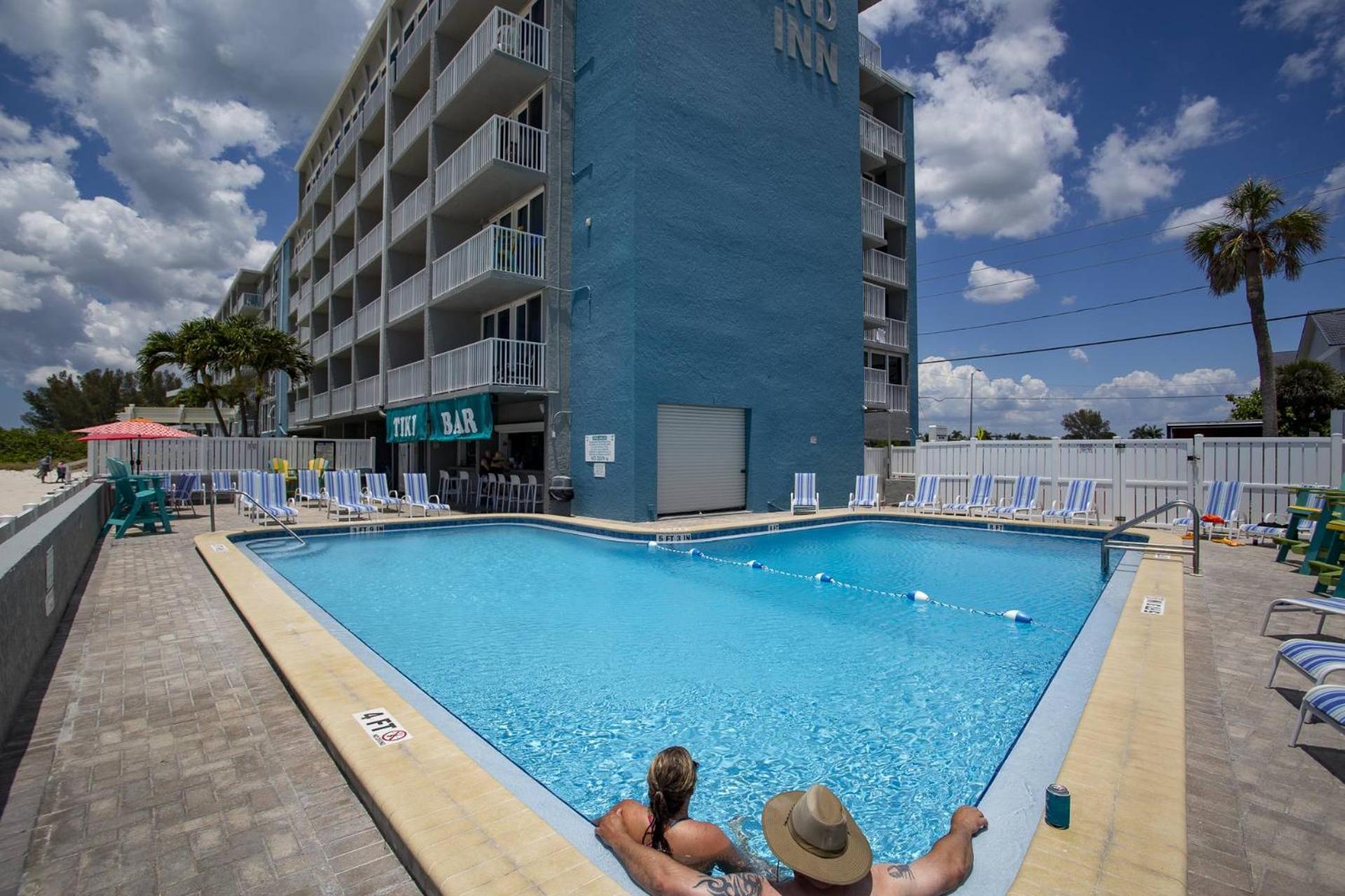 513 - Island Inn 圣徒皮特海滩 外观 照片