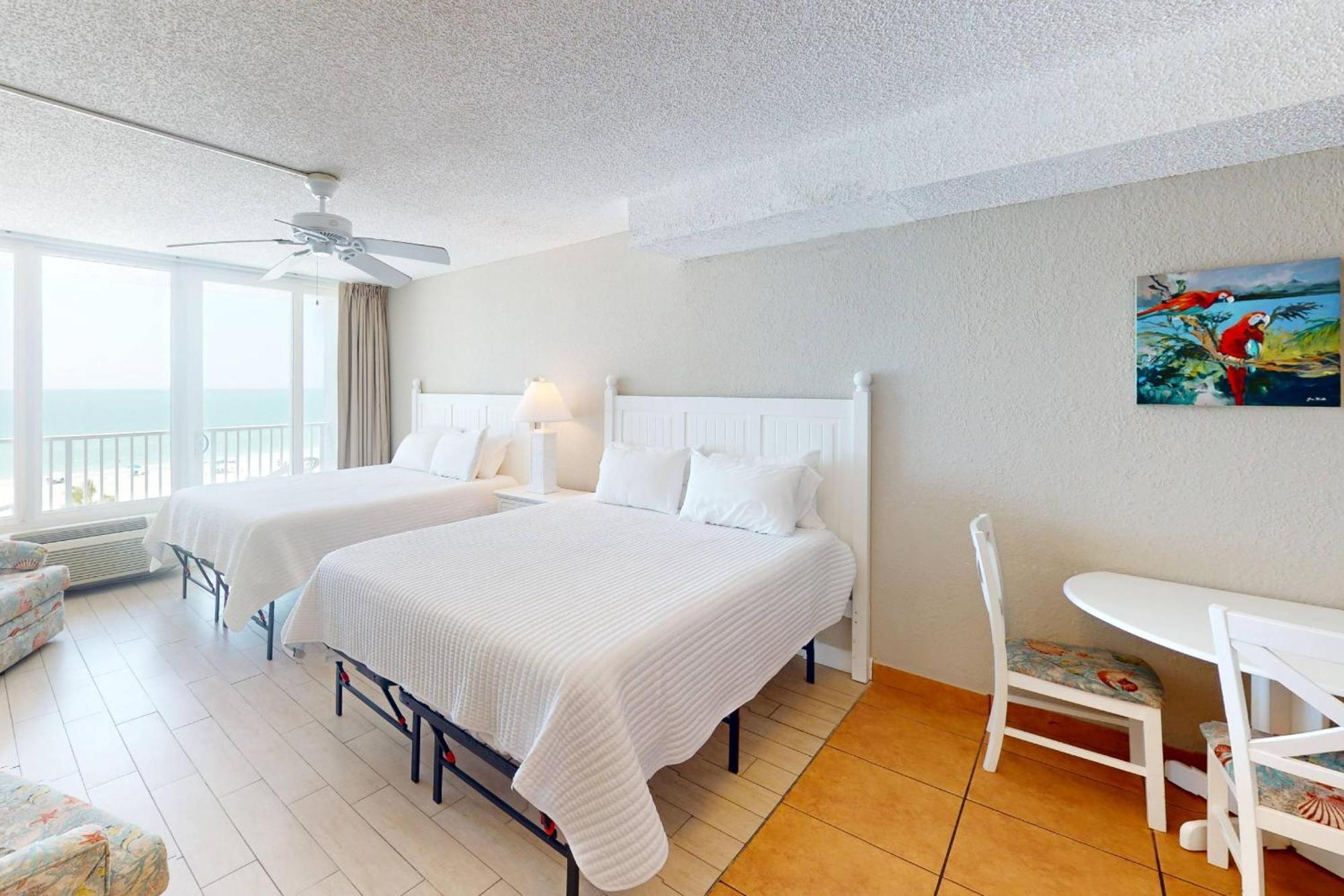 513 - Island Inn 圣徒皮特海滩 外观 照片